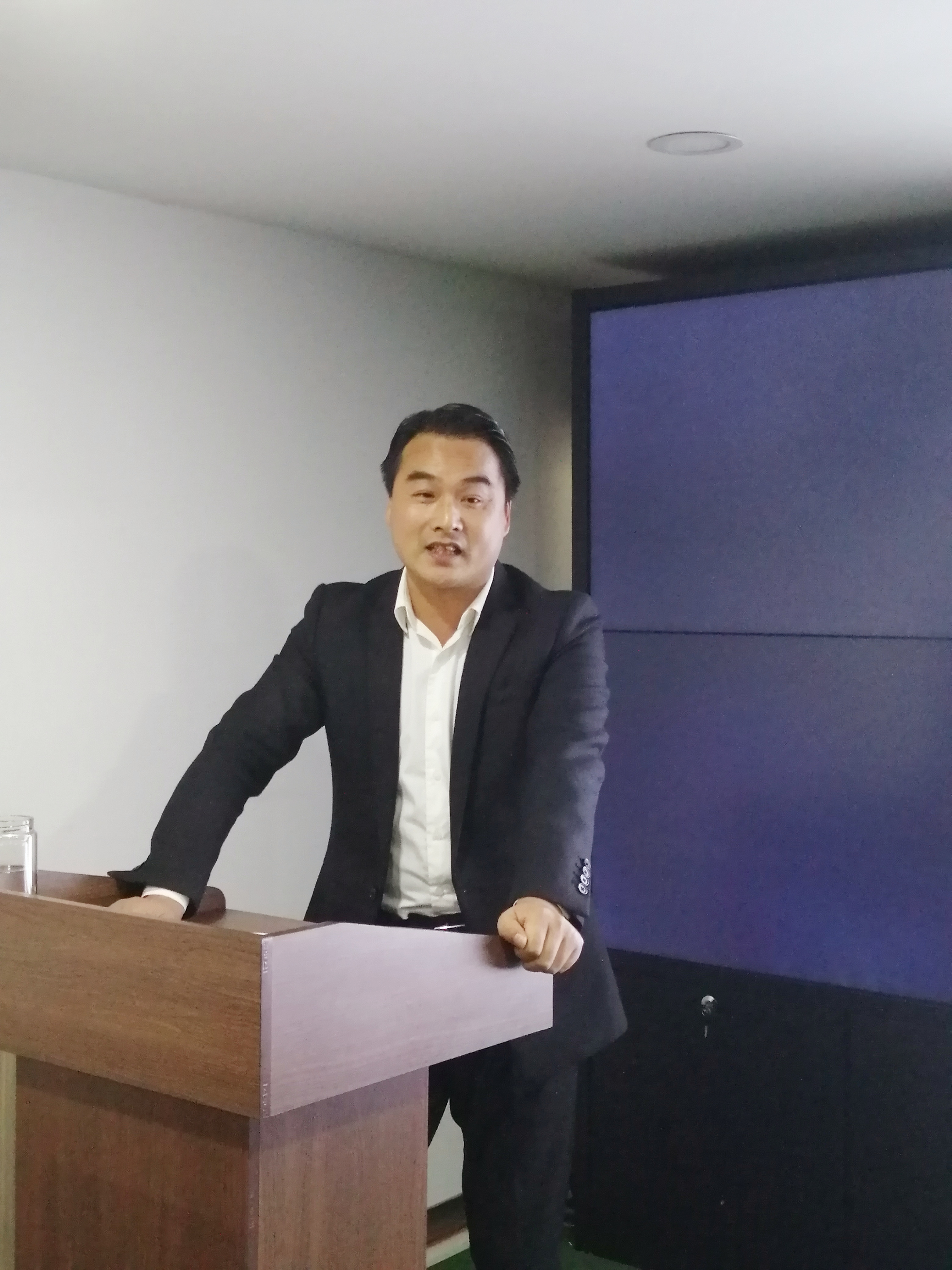 康远股份“打造团队凝聚力”专题培训顺利开展